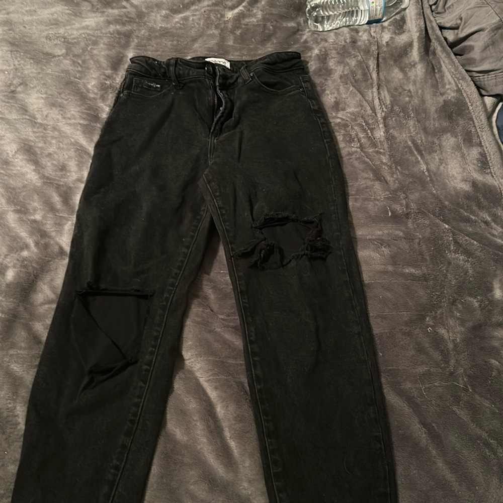 Black mom jeans
